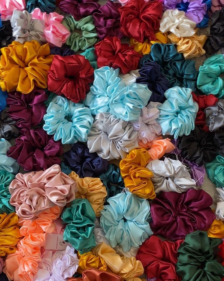 Medium sized Scrunchie