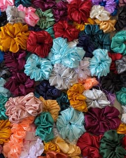 Medium sized Scrunchie